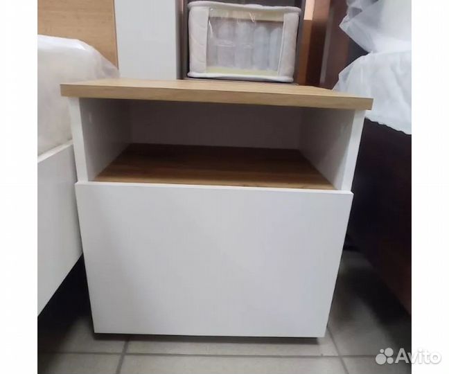 Тумба прикроватная