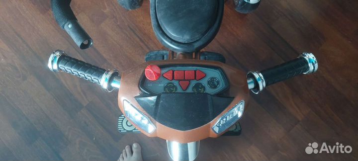 Детский велосипед трёхколёсный с музыкой