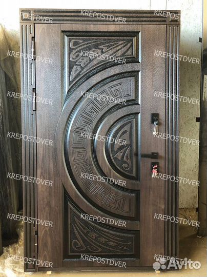 Дверь входная металлическая уличная