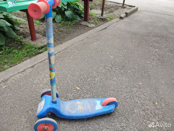 Самокат 3х колесный