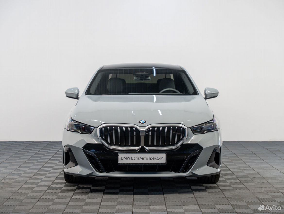 BMW 5 серия 2.0 AT, 2025, 7 562 км