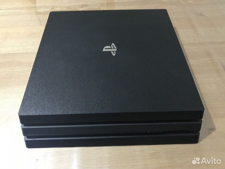 Sony Playstation 4 Pro 1Tb + Mortal Kombat 11