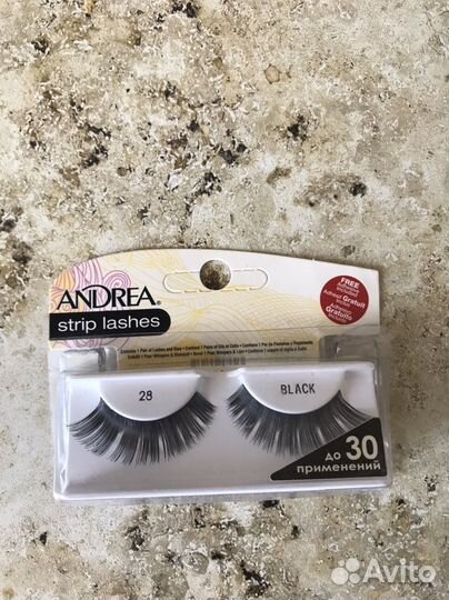 Накладные ресницы и клей