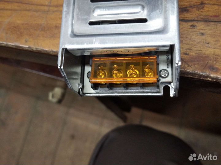 Блок питания 24в 6.3а