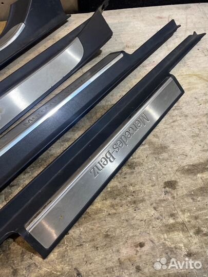 Накладка на порог салона Mercedes-Benz S-Class