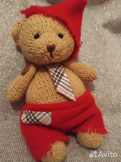 Мишки игрушки подарки связанные