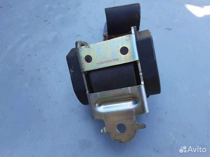 Ремень безопасности задний правый Рено Логан