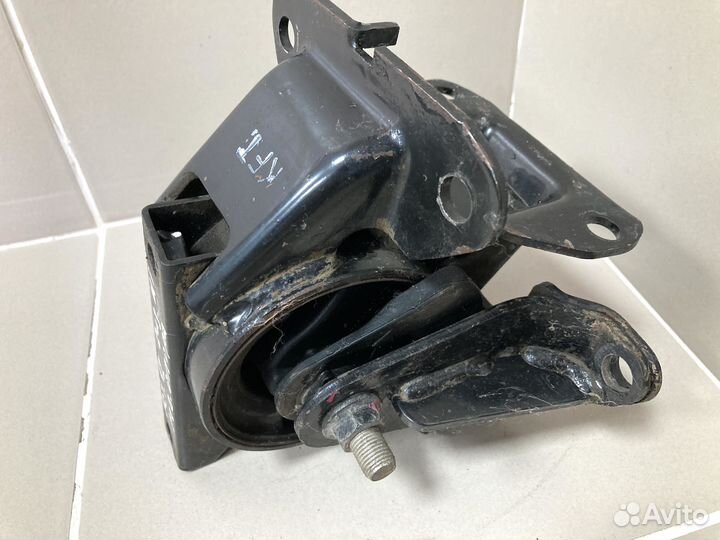 Опора двигателя левая для Ssang Yong Actyon New