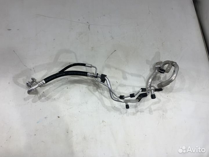 Трубка кондиционера Mercedes W213