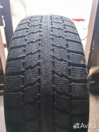 Toyo Observe GSi-5 215/60 R16