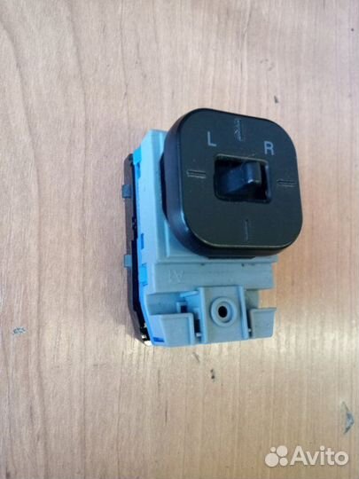 Джойстик регулировки зеркал Hyundai Sonata седан