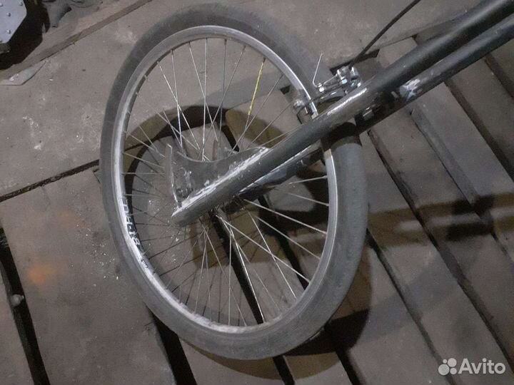 Колесо переднее,24