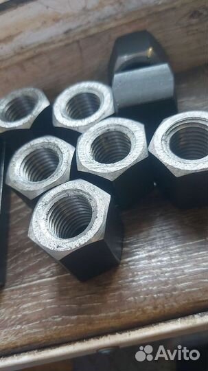 Стремянки для рессоры автомобиля