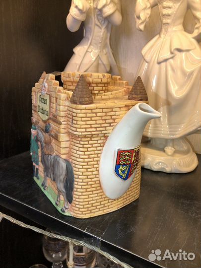 Чайник королева Виктория