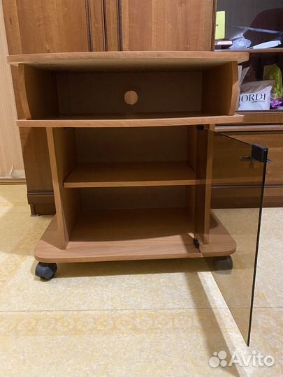 Тумба под телевизор