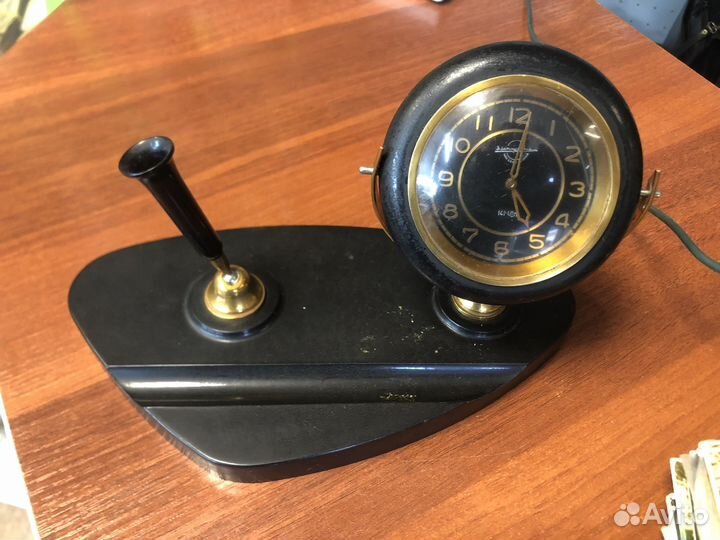Настольные часы СССР. Златоустовский чз. Карболит