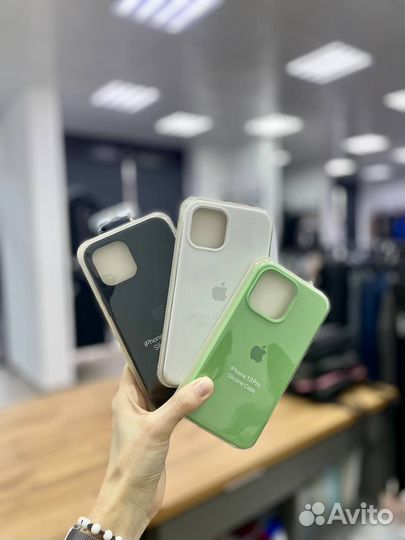 Чехол на iPhone