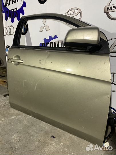 Передня правая дверь Lancer 10