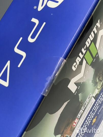 Sony PlayStation 4 Slim 500 + Call of Duty MW2