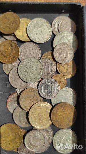 Любые монеты в коробке