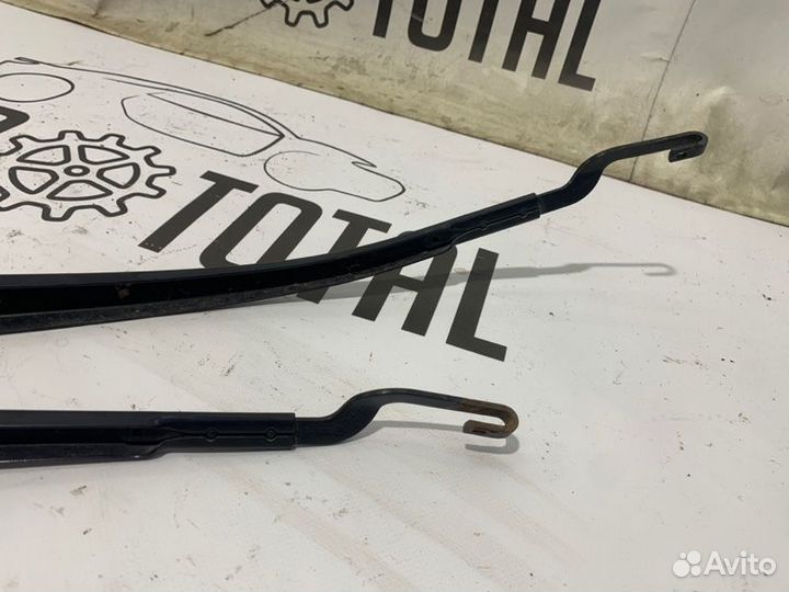 Поводок стеклоочистителя Kia Ceed JD 2012