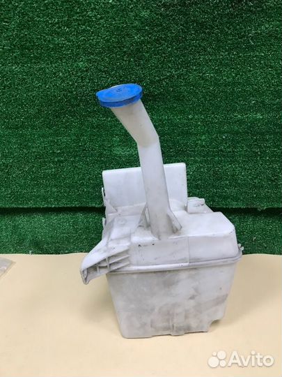 Бачок омывателя Toyota Avensis AZT250 1AZ-FSE 2007