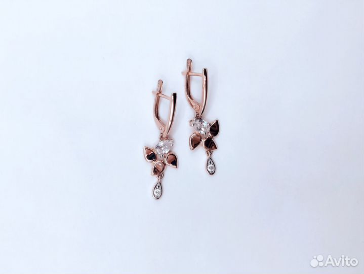 Серьги с фианитами