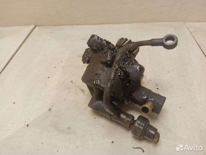 Вакуумный насос двигателя