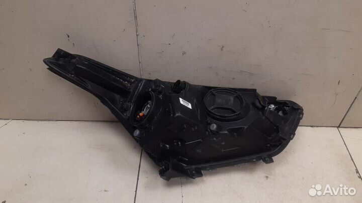 Фара левая Hyundai Creta