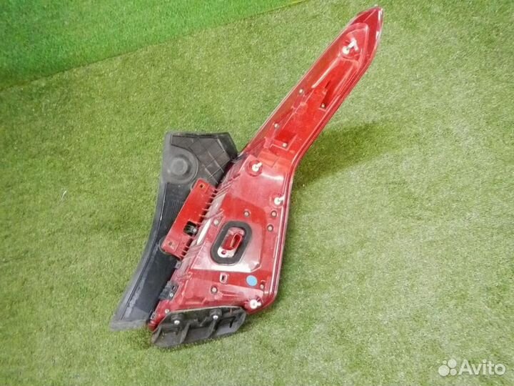 Фонарь левый Cadillac XT5 (2016-2019)