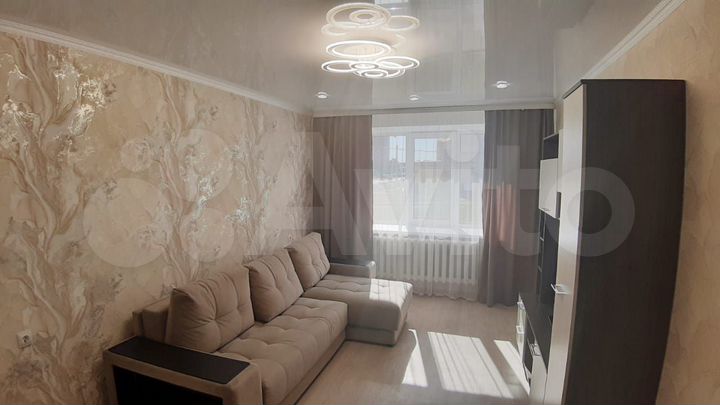 2-к. квартира, 61 м², 1/9 эт.