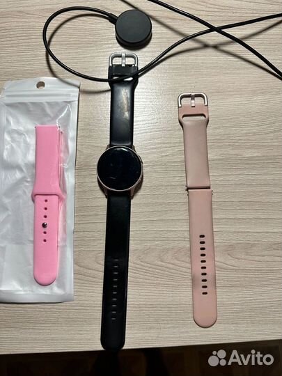 Смарт-часы Samsung Galaxy Watch Active 2