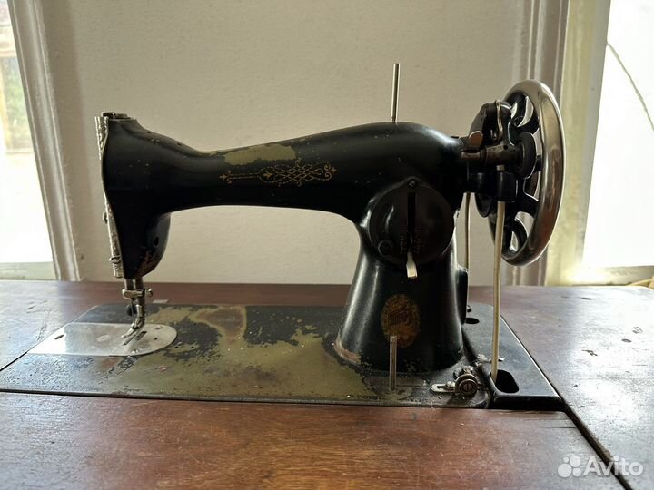 Швейная машинка