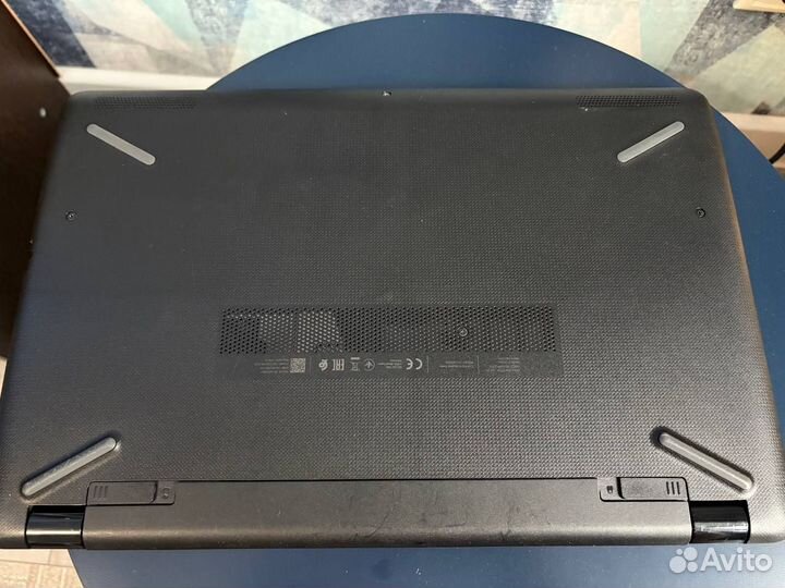 Ноутбук HP 15ra-058ur