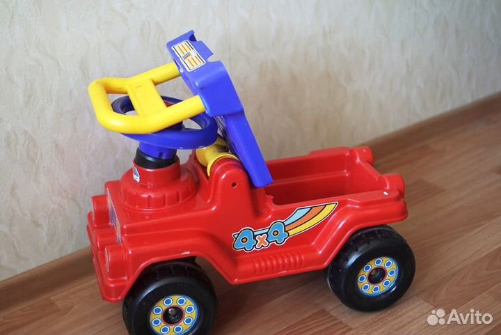 Игрушка molto каталка-АВТОМОБИЛЬ 