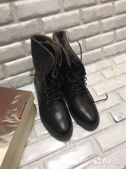 Новые зимние ботинки 39 размер нат.кожа/нат.мех
