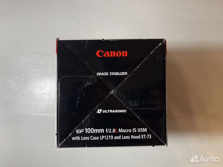 Коробка Canon EF 100mm f/2.8L Macro IS USM