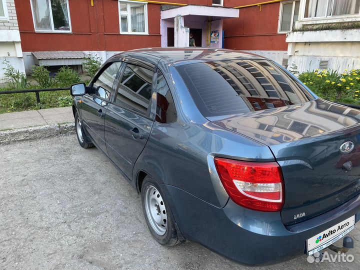 LADA Granta 1.6 МТ, 2013, 55 900 км