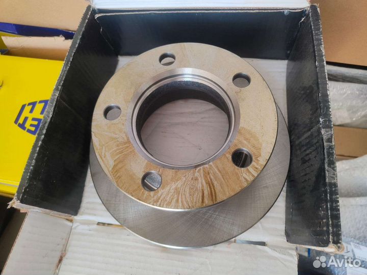 Тормозной диск mercedes mb100d