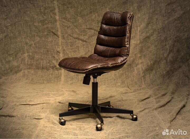 Офисное кресло кожа