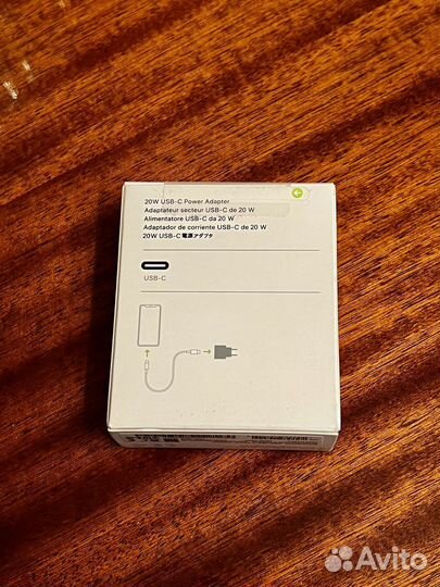 Зарядка на iPhone 20W USB-C