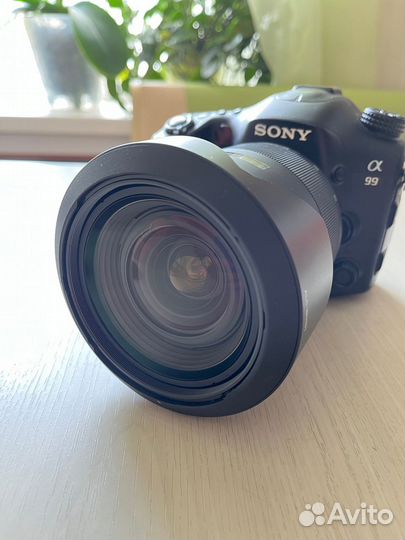 Фотоаппарат Sony Alpha SLT-A99 + Sony Carl Zeiss 2