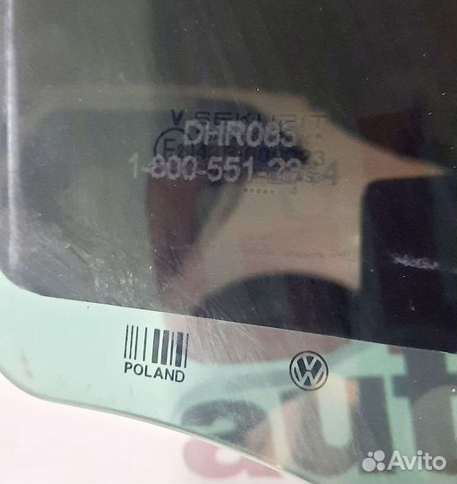 Стекло двери заднее правое VW Touareg 1