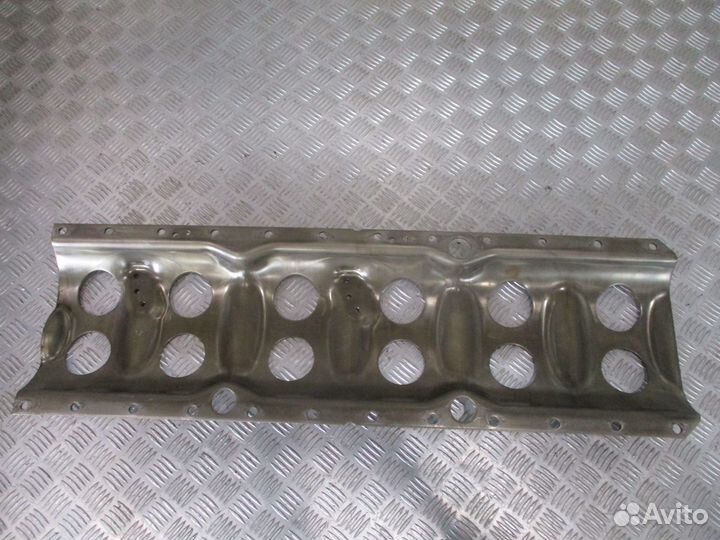 Маслоотражатель Volvo 20499612