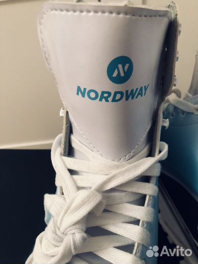 Коньки с ботинками для фигурного катания