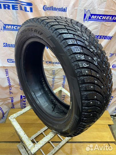 Pirelli Ice Zero 2 205/55 R17