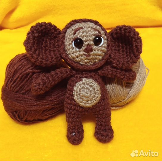 Чебурашка брелок Амигуруми