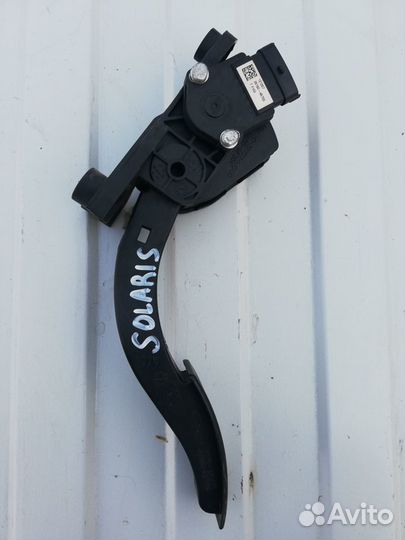 Педаль газа Hyundai Solaris 1 G4FA