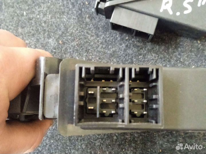 Мотор стеклоподъемника передний правый Skoda vw