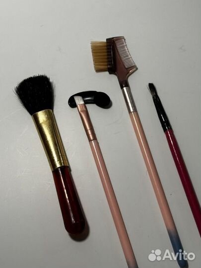 Кисть для макияжа